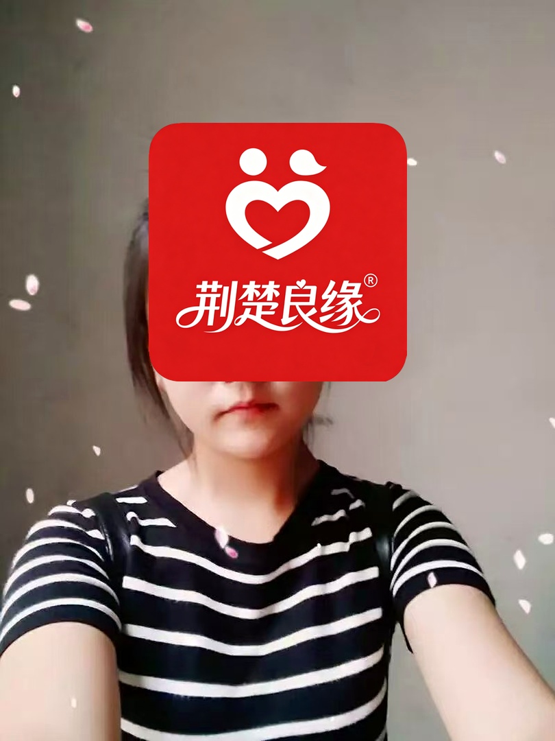 周倩的照片