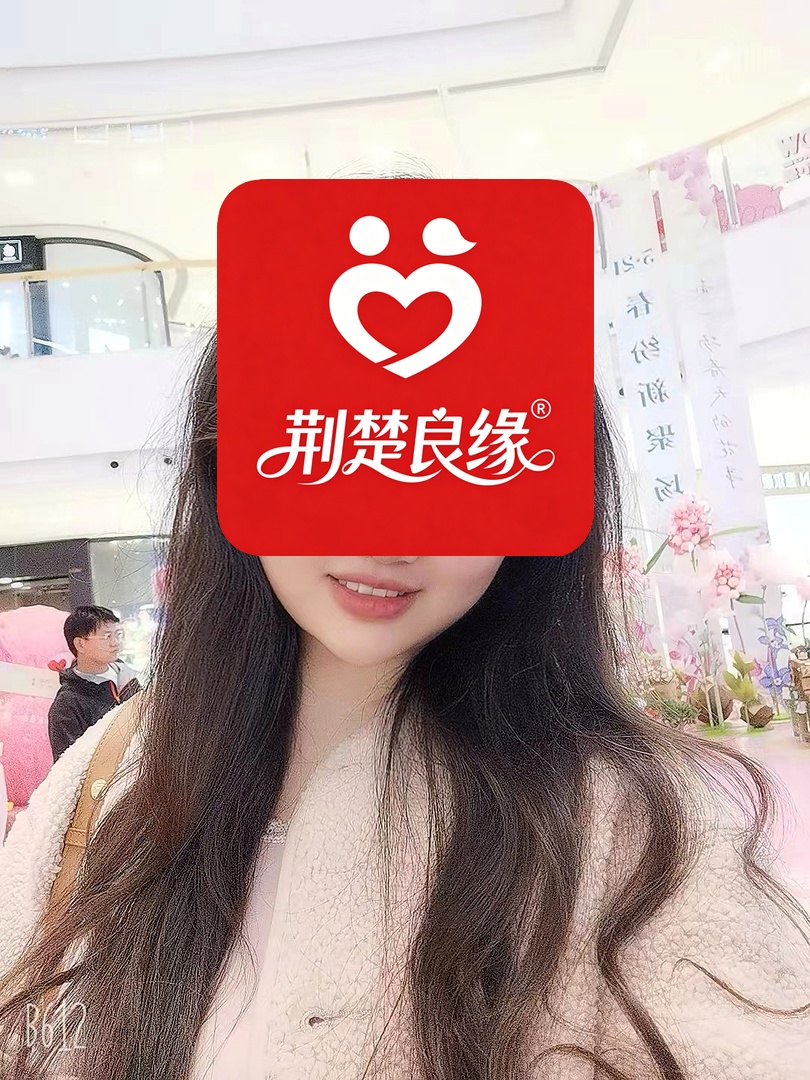 郑秀百里顾家的照片