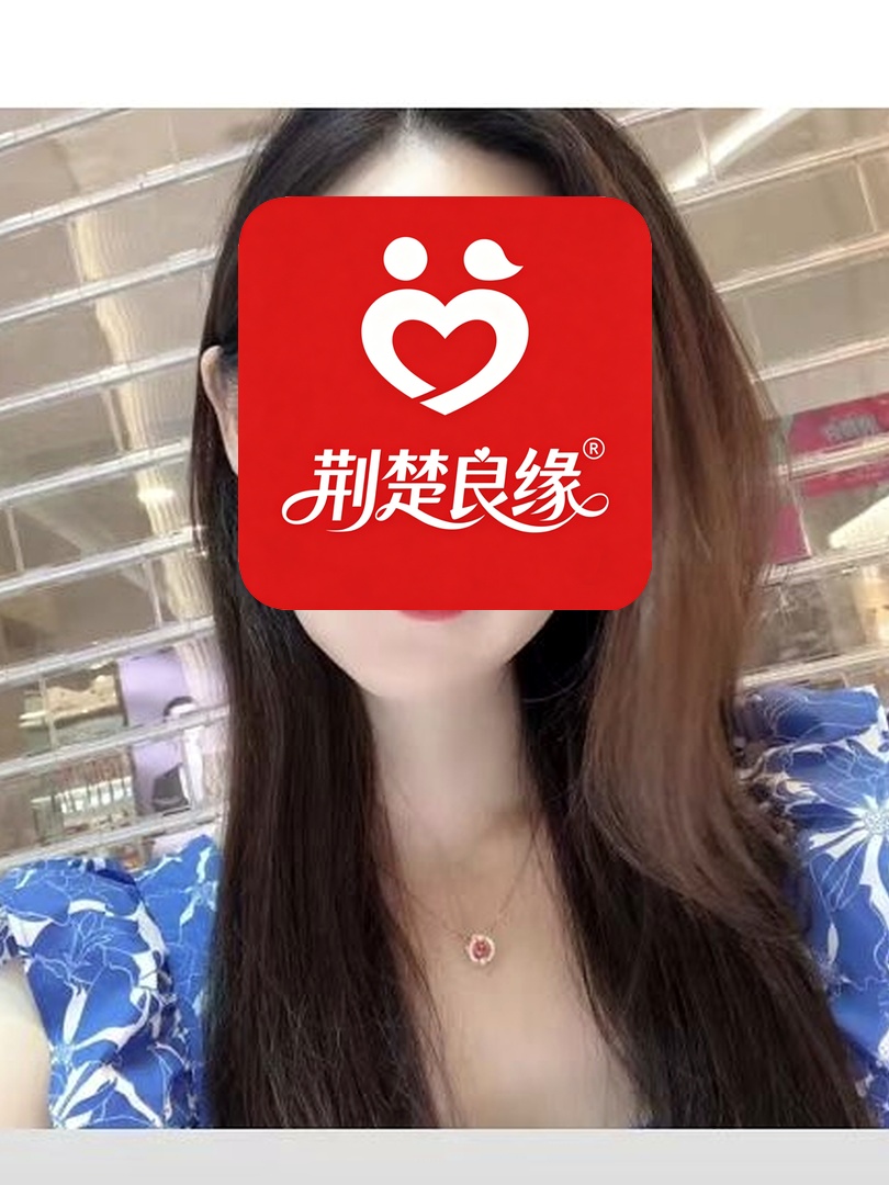 窦素曼的照片
