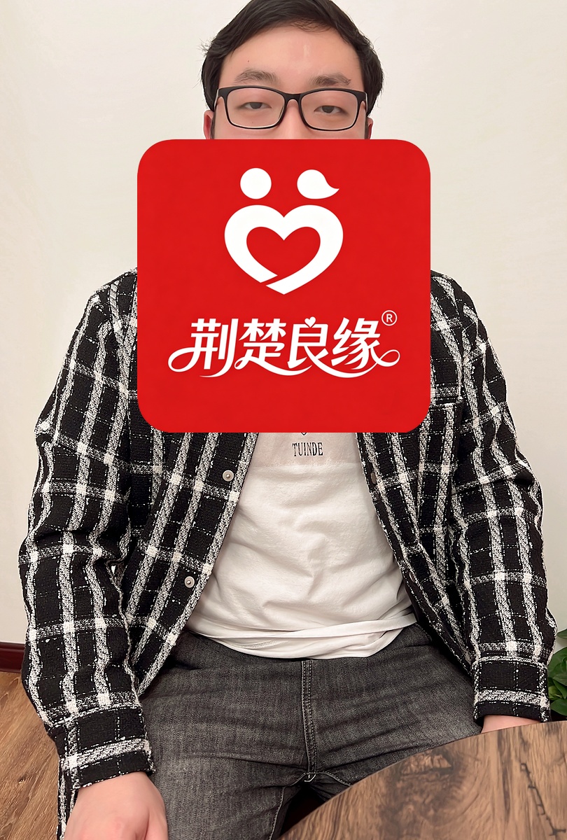 伍涛百里的照片