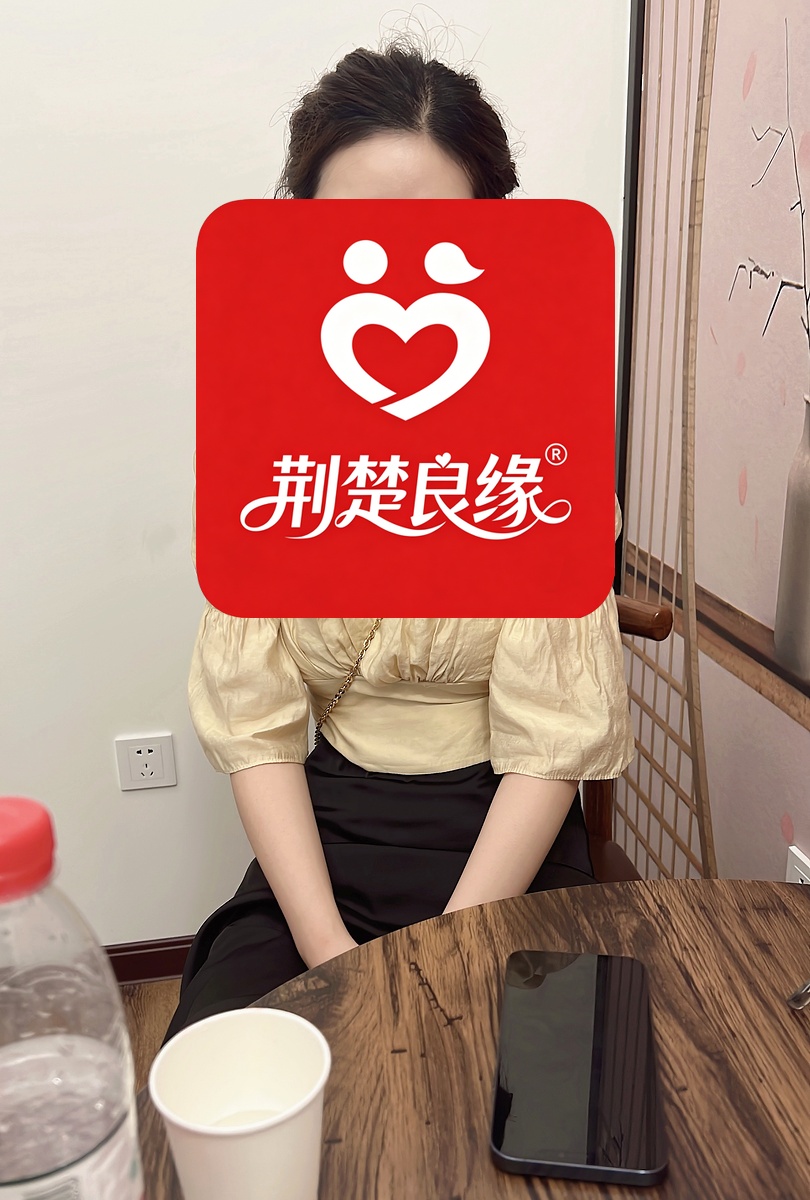 赵蕾真诚找的照片