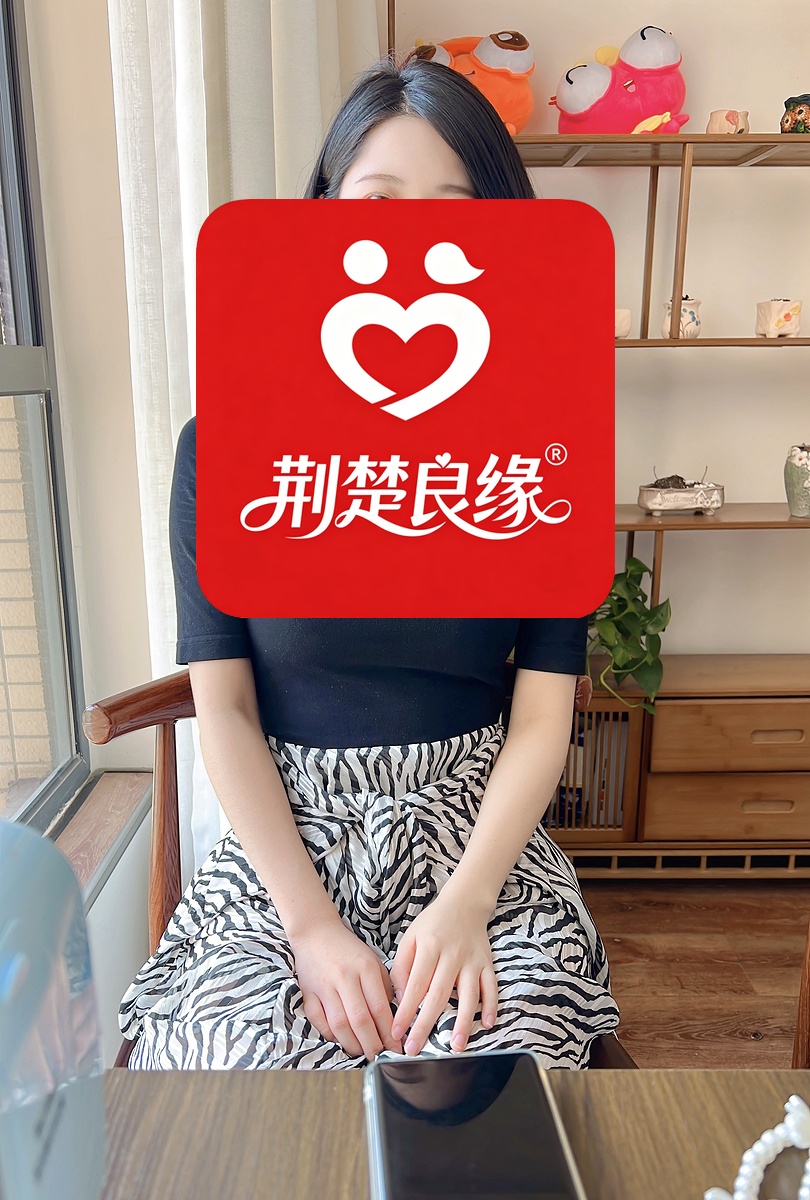 雷华的照片