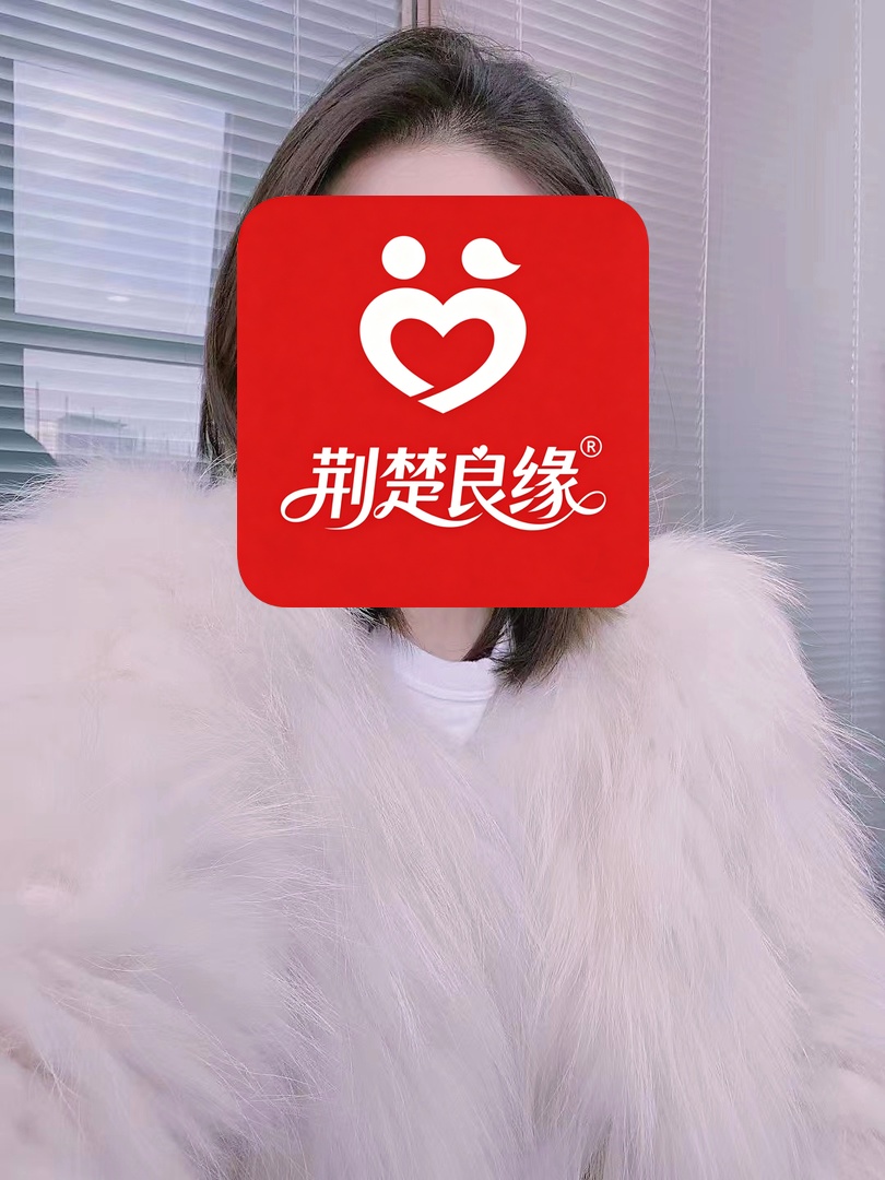 吕云如的照片