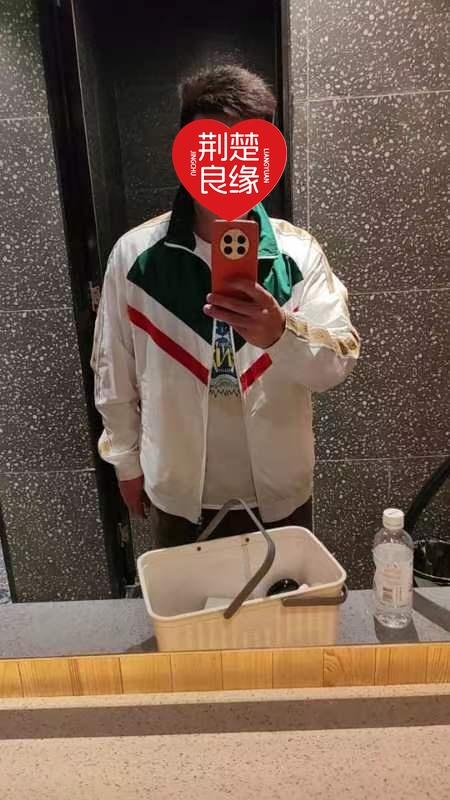 井梁福的照片