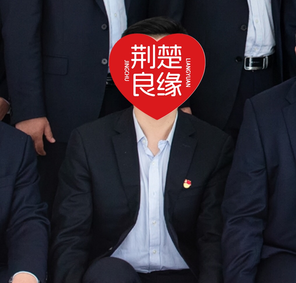 鲁白素的照片