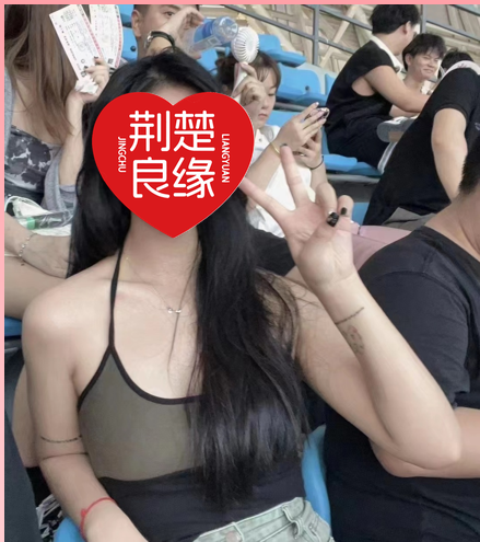 廉丹素的照片